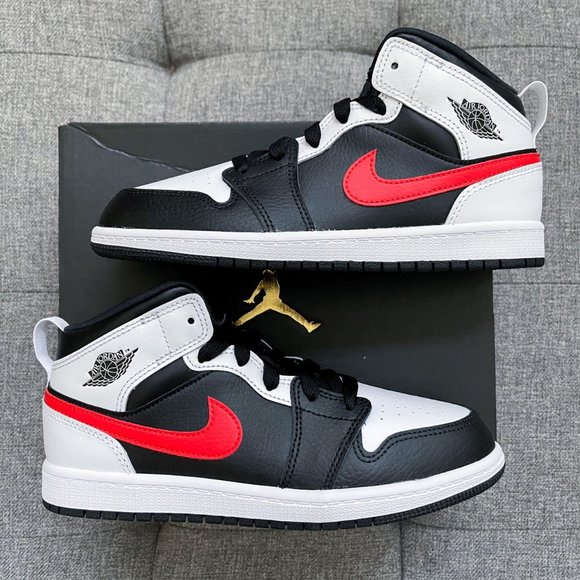 β€οΈπ€π€ Nike Air Jordan 1 retro mid - Picture 3 of 4